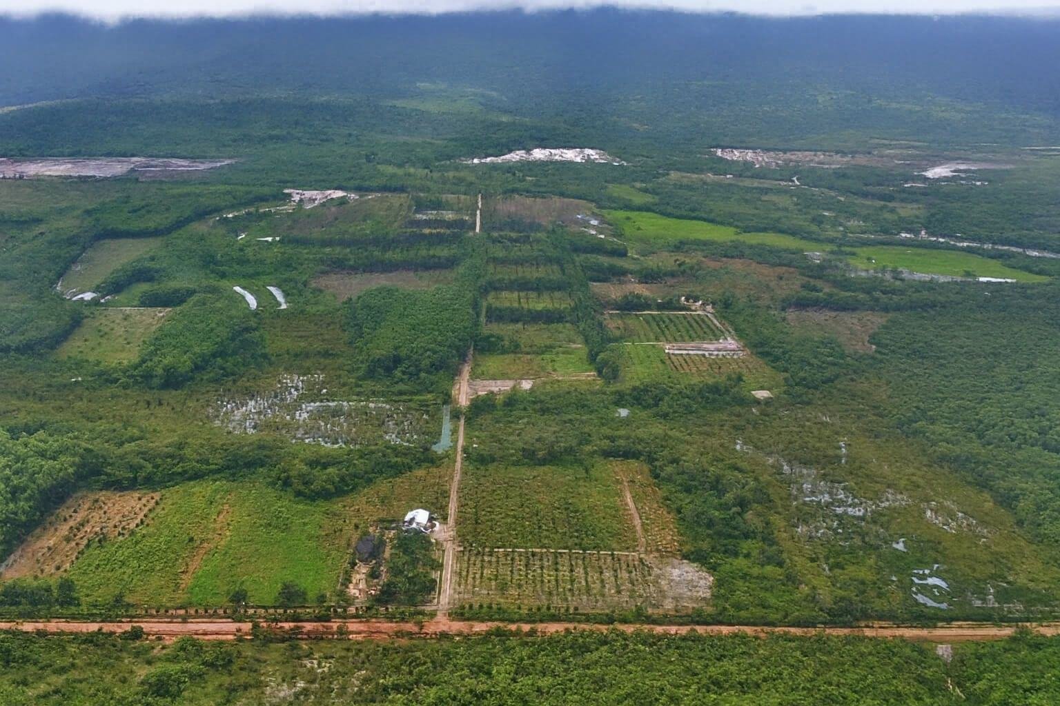 Drone aerial view of the 107-hectare industrial land for sale in Veal Rinh, Prey Nob District, Sihanoukville, Cambodia — Parcel 41-SHV-26